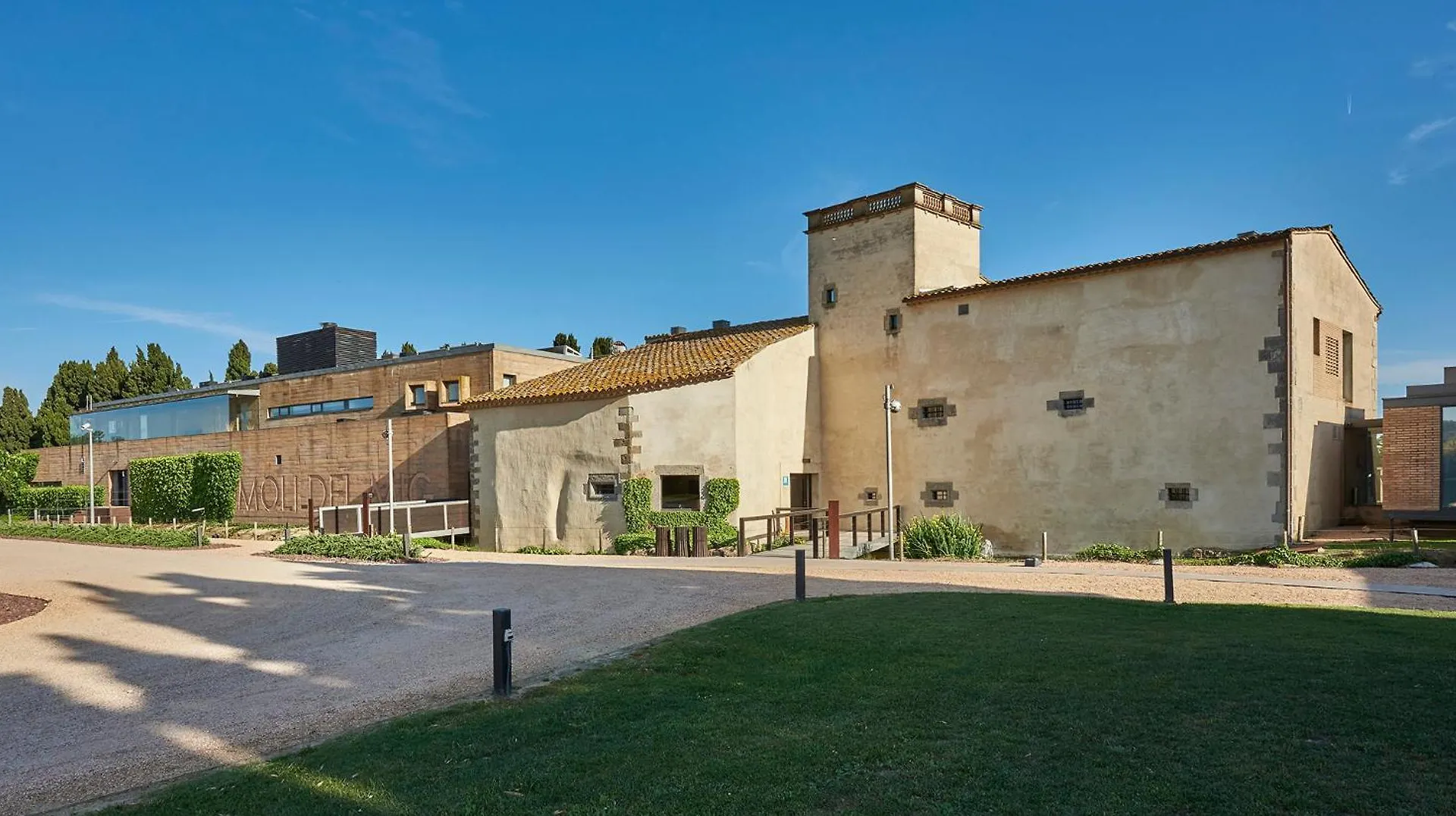 Urh - Hotel Moli Del Mig Torroella De Montgri 4*,